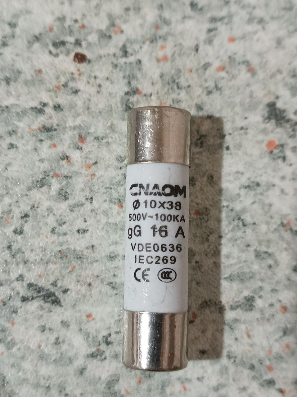 Керамічний запобіжник 500V 10/16А (Ø10×38 мм)