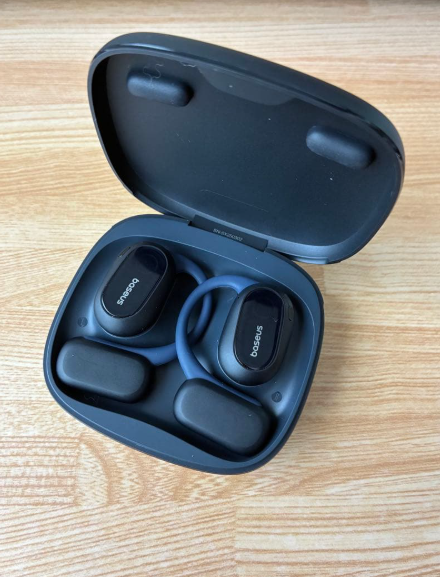 Бездротові навушники Baseus Eli 15i Fit Open-Ear TWS Bluetooth 5.4 з кейсом, IP54, 45 год, open ear, чорні